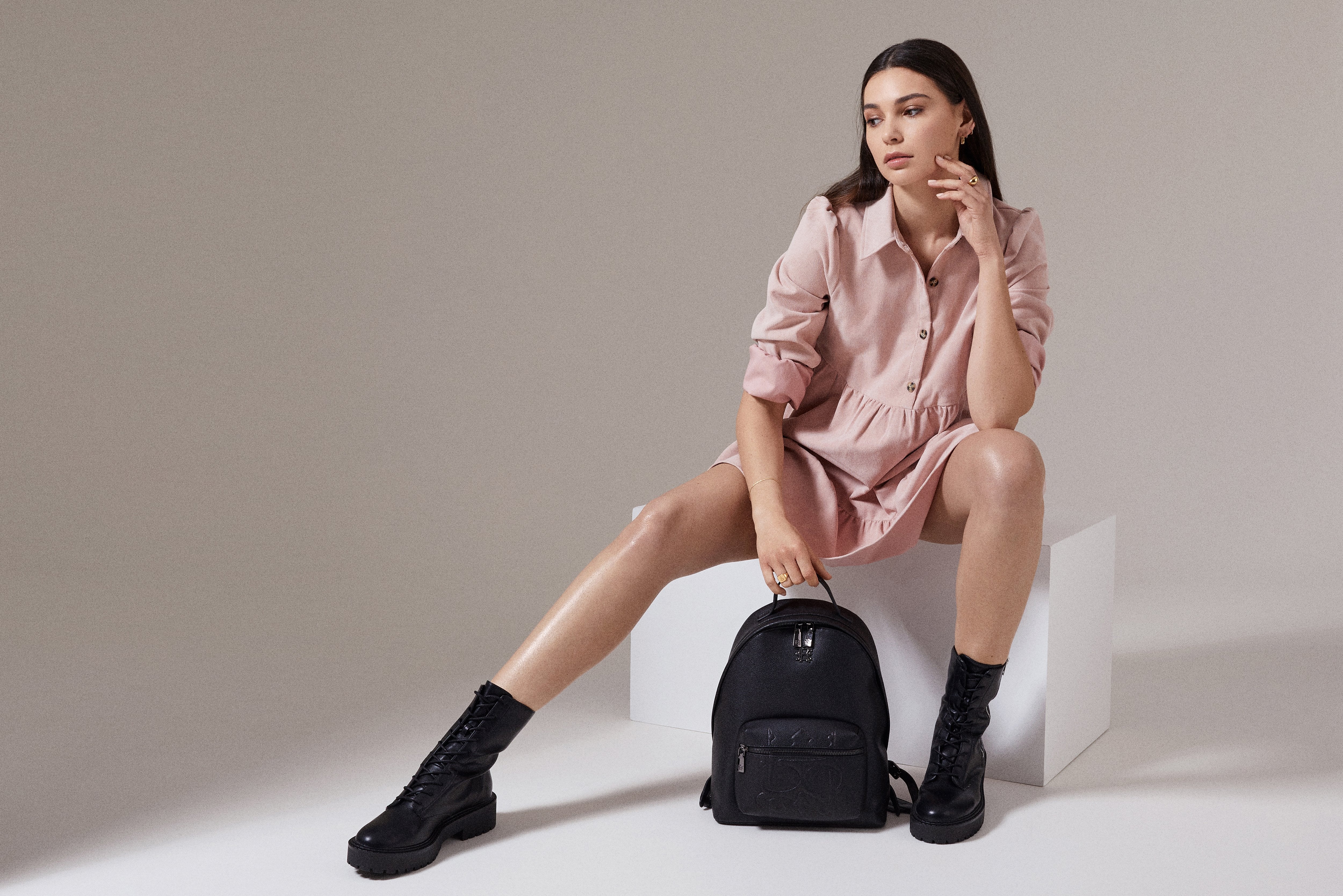 Regina Ester Romana Leather Backpack - Image 6